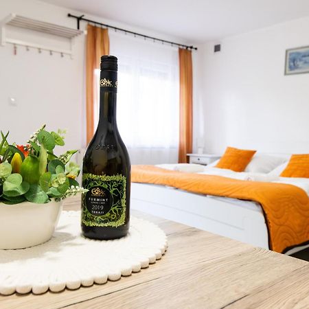 Kincso Vendeghaz Apartment Sarospatak Ngoại thất bức ảnh