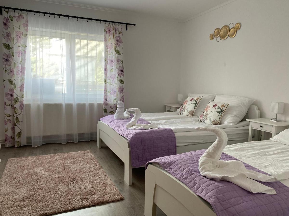 Kincso Vendeghaz Apartment Sarospatak Ngoại thất bức ảnh