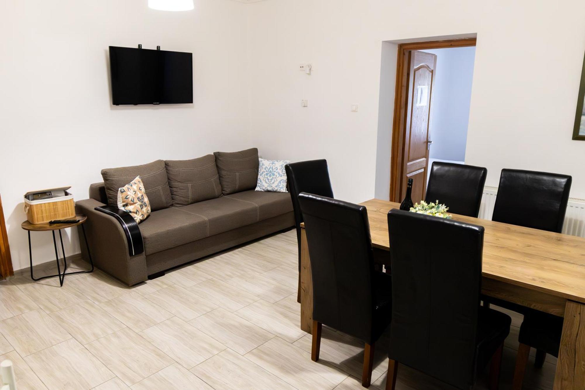 Kincso Vendeghaz Apartment Sarospatak Ngoại thất bức ảnh